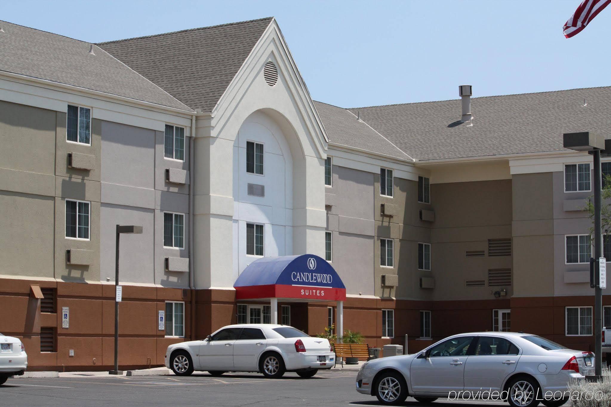 Sonesta Simply Suites Phoenix Glendale Exterior photo