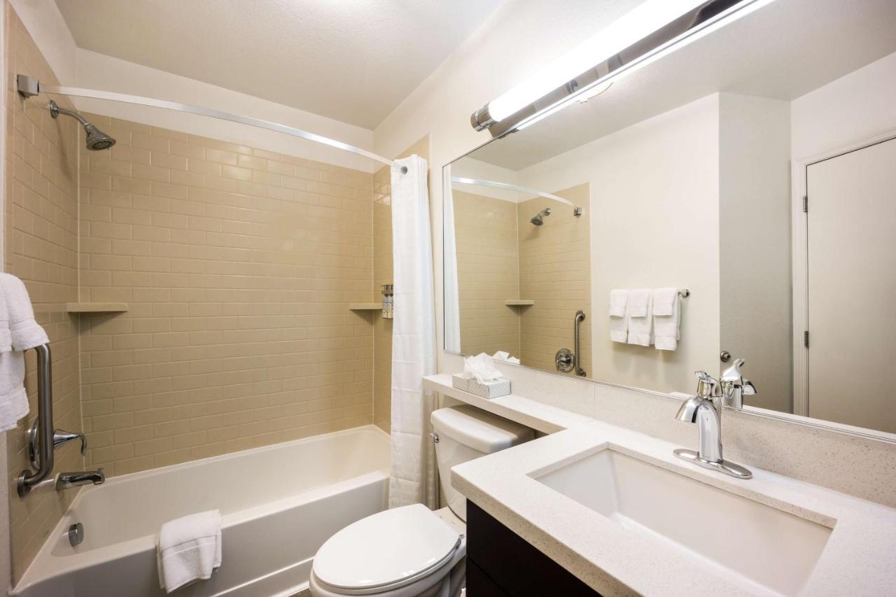 Sonesta Simply Suites Phoenix Glendale Exterior photo