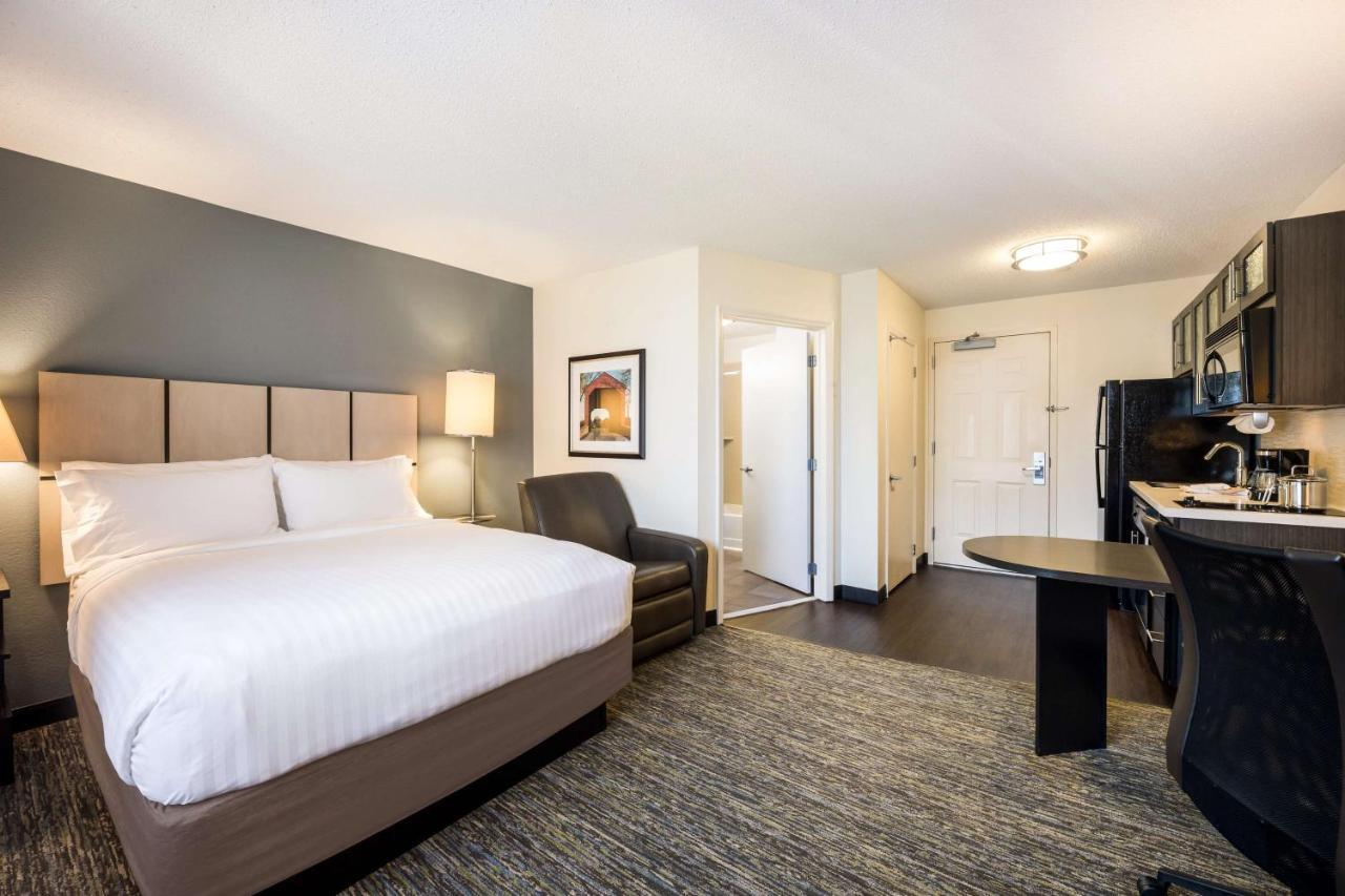 Sonesta Simply Suites Phoenix Glendale Exterior photo